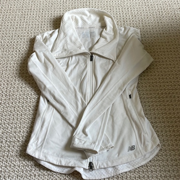 New balance jacket - Picture 3 of 10